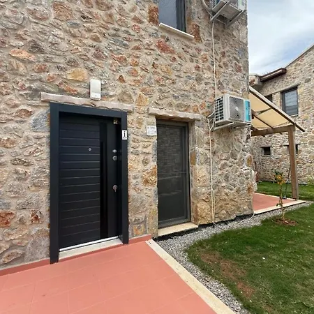 Eski Cennetkoey Evleri داتْشا